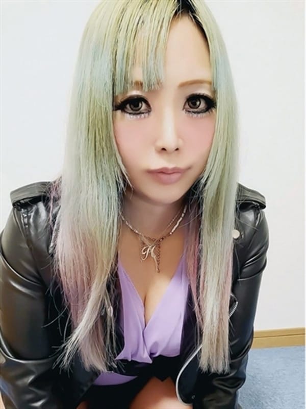 愛内アイラ