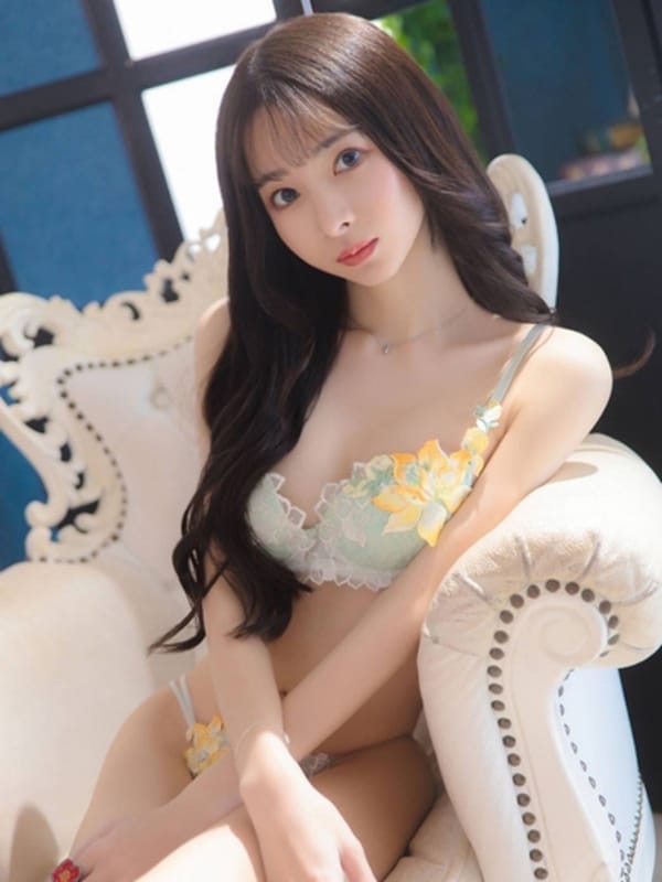 渚ゆな（ニューハーフ）