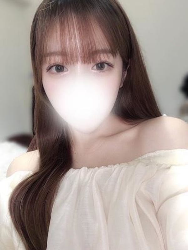 YUUA MOMONA