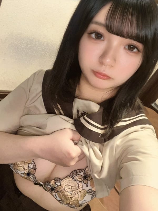 MAYUNA