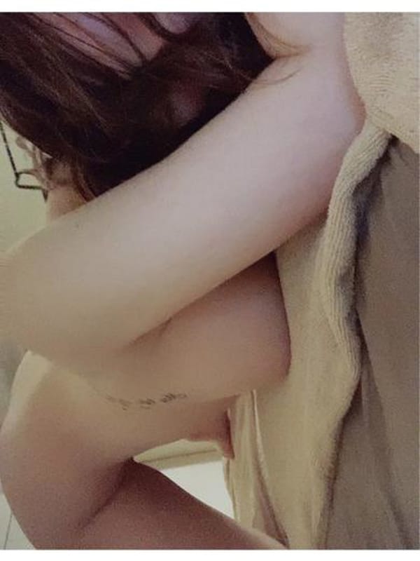 萩塚あい
