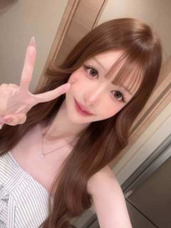 ひな(ニューハーフ)