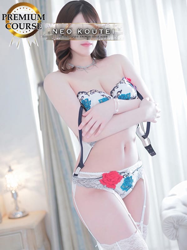 NIJINO YUINA