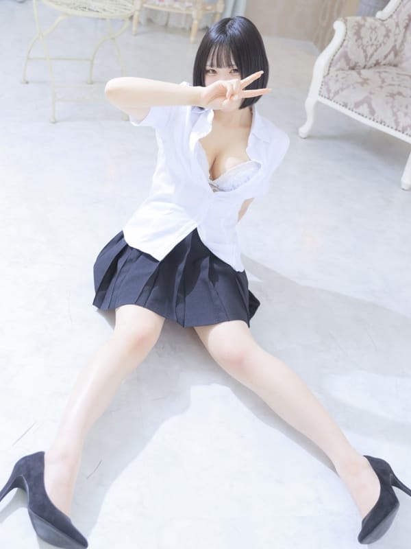 KURAMOCHI　UMIKA