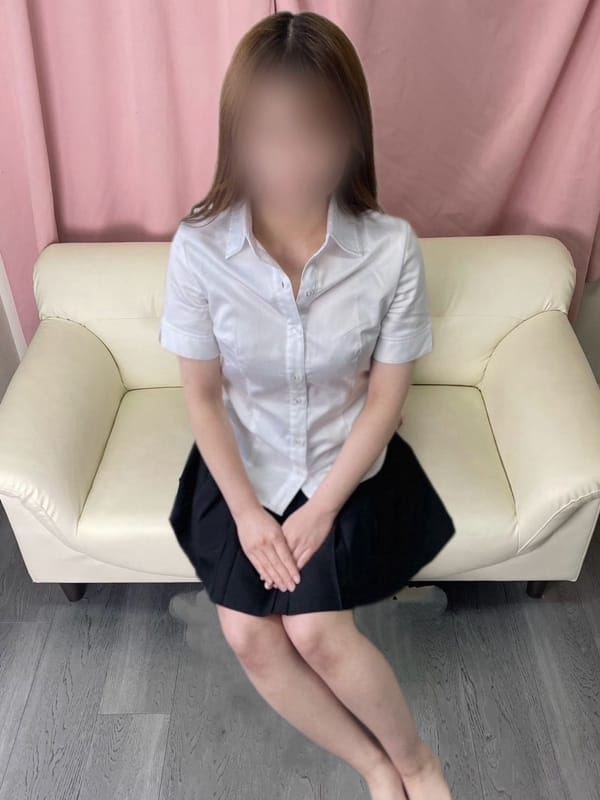 SHIRAISHI　HINA