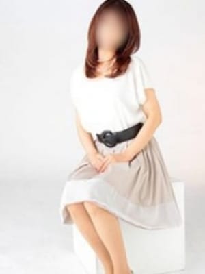 里緒菜【清楚な未経験妻♪】