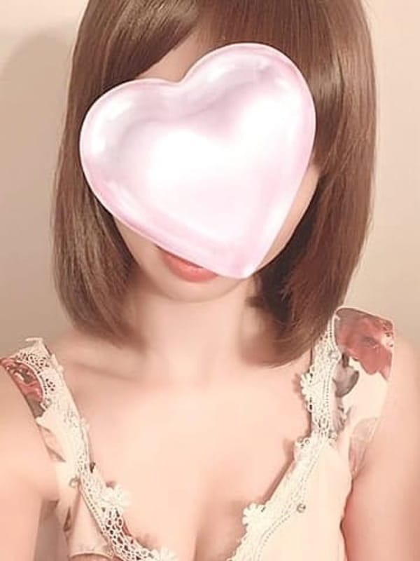 えみ【奇跡の30才♡純白系美女♡】