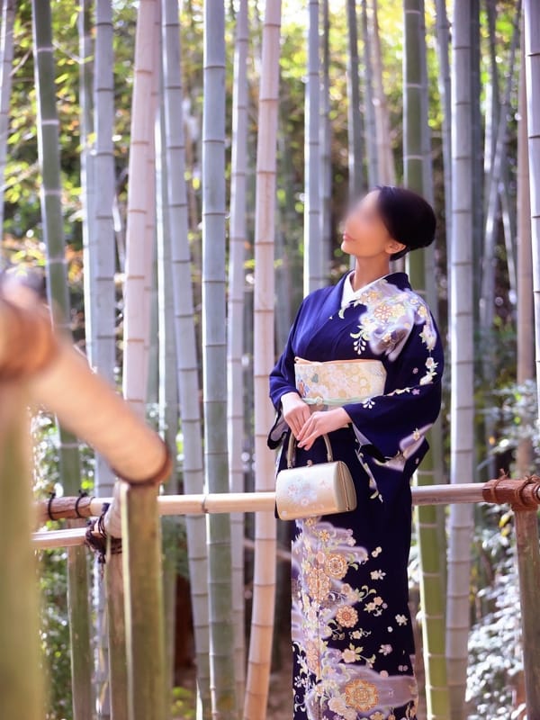 MANAMI TSUKISHIRO