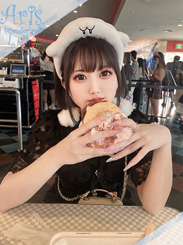 まゆ【最強ロリ爆乳学生】