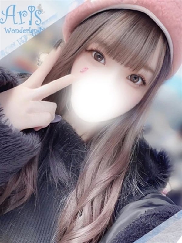 るる【激濡れ童顔少女】