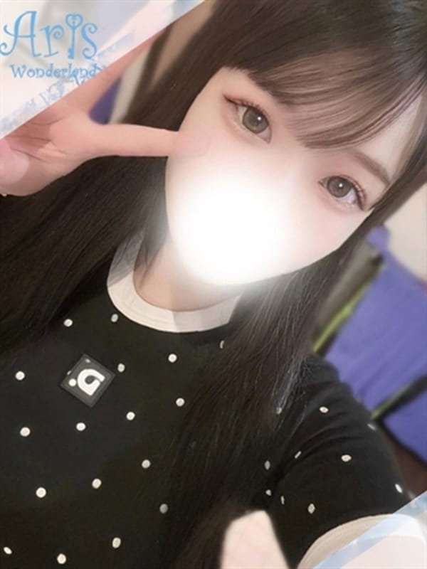 るる【激濡れ童顔少女】