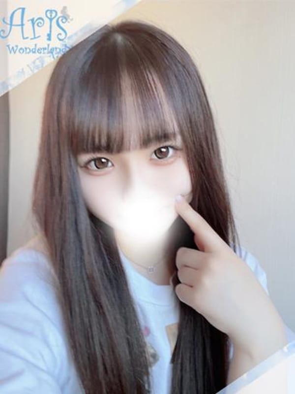 はる【素人系小柄美乳娘】