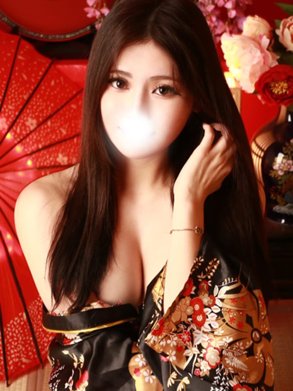 郷見かなで