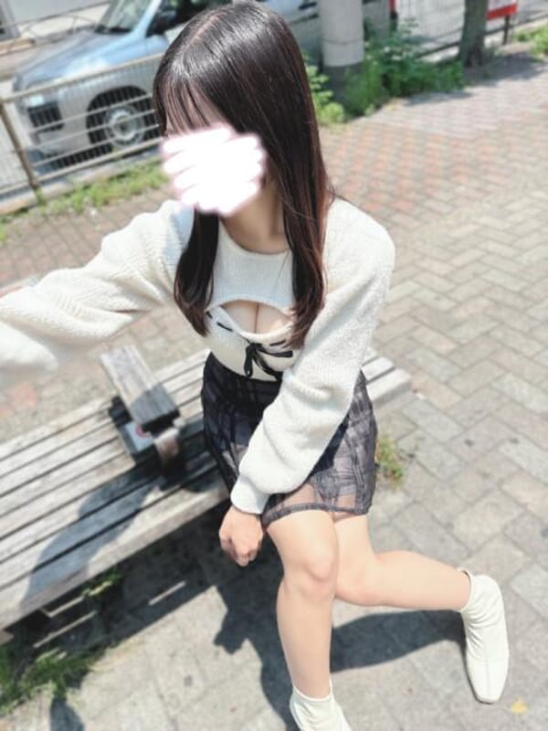 体験入店『爆乳Gカップミニマム美女』