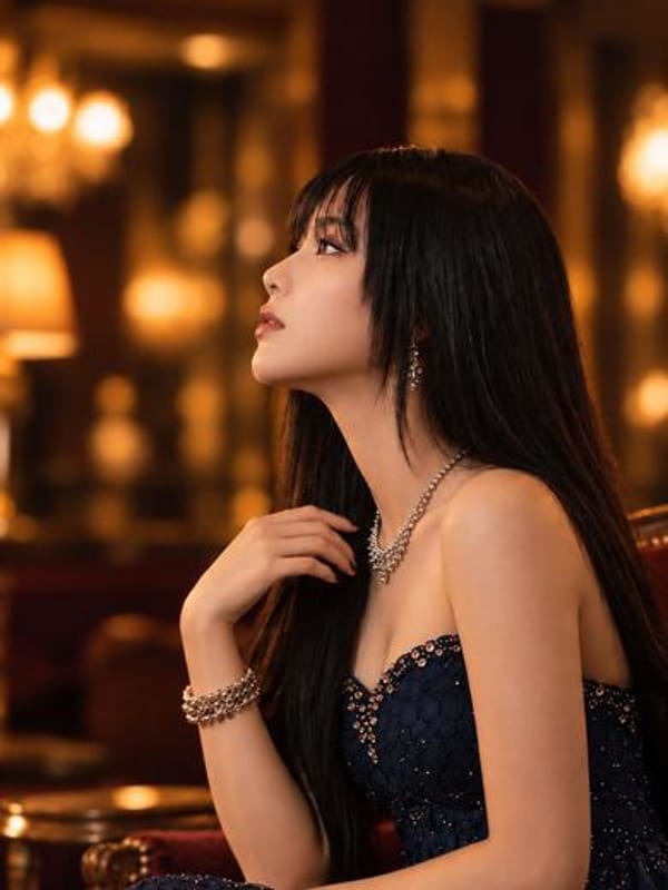 NANASE CHLOE