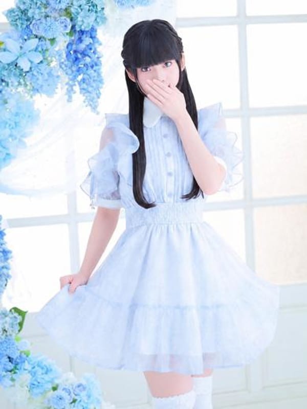 篠田　ゆい