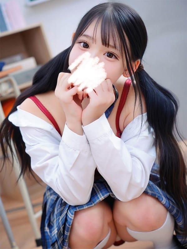 KAEDE AMANE