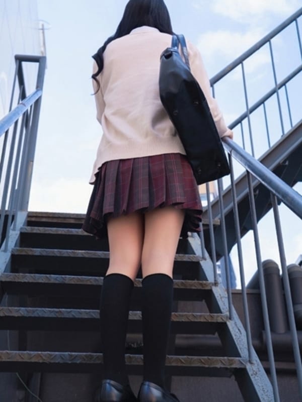 AMAMI RENA