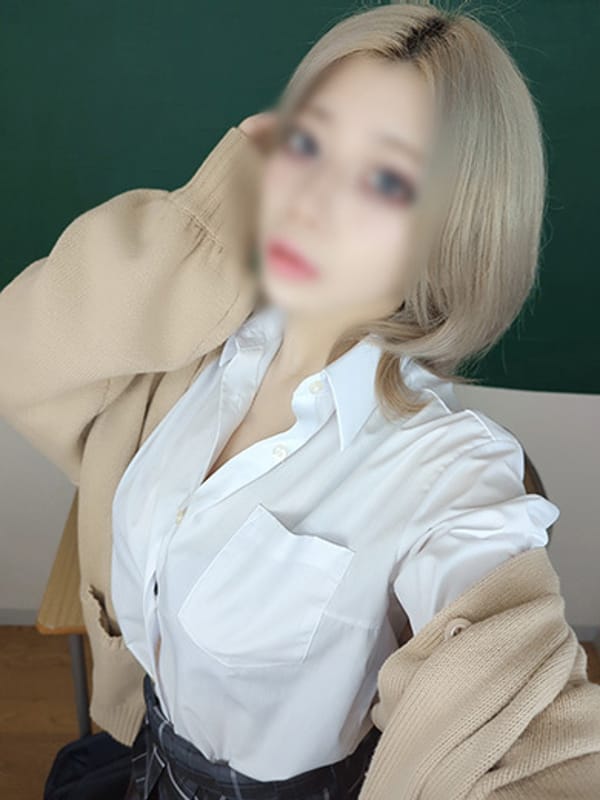 Marin ☆ 18-year-old girl with great style