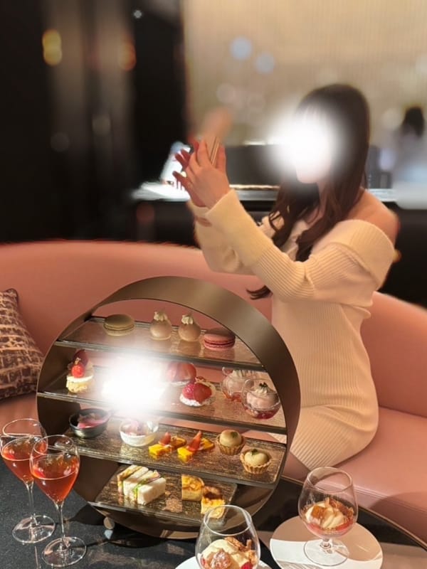 hitomi