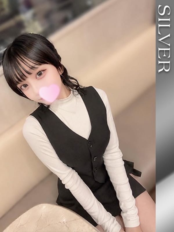 まろん【清楚系愛嬌抜群美女】