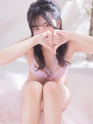 [MINA]Masochistic petite beauty