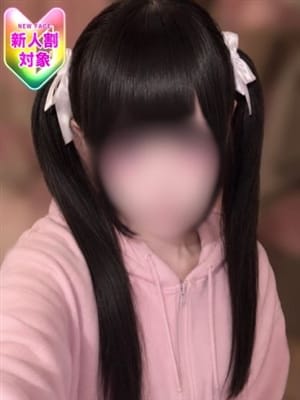 [ICHIGO]The quintessential cute "loli" type.
