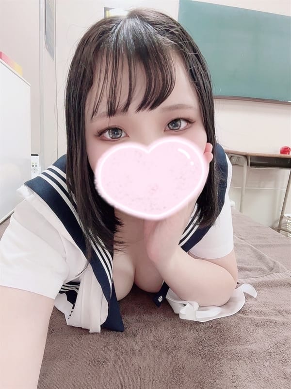 綾野えみ