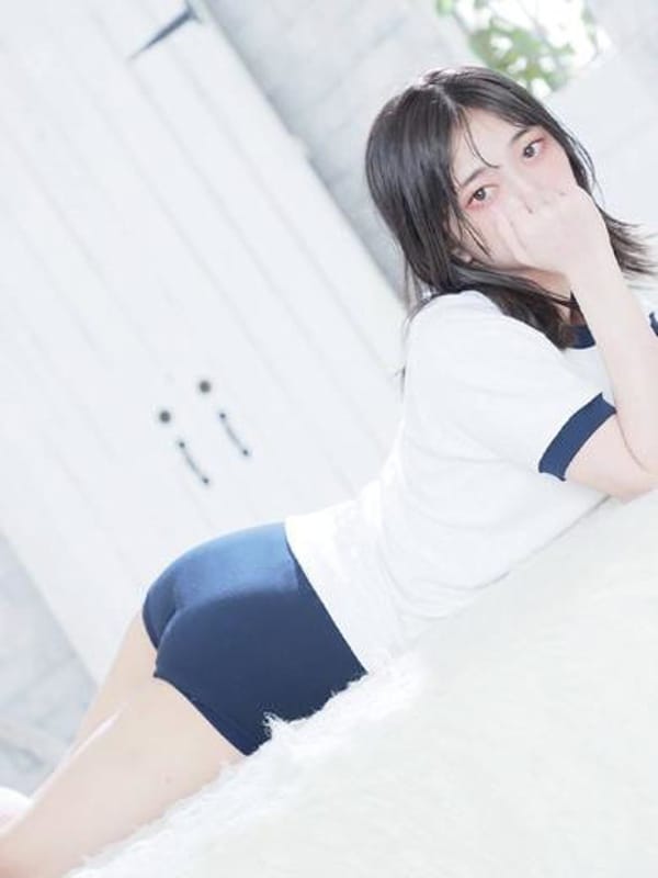 雫 あきな