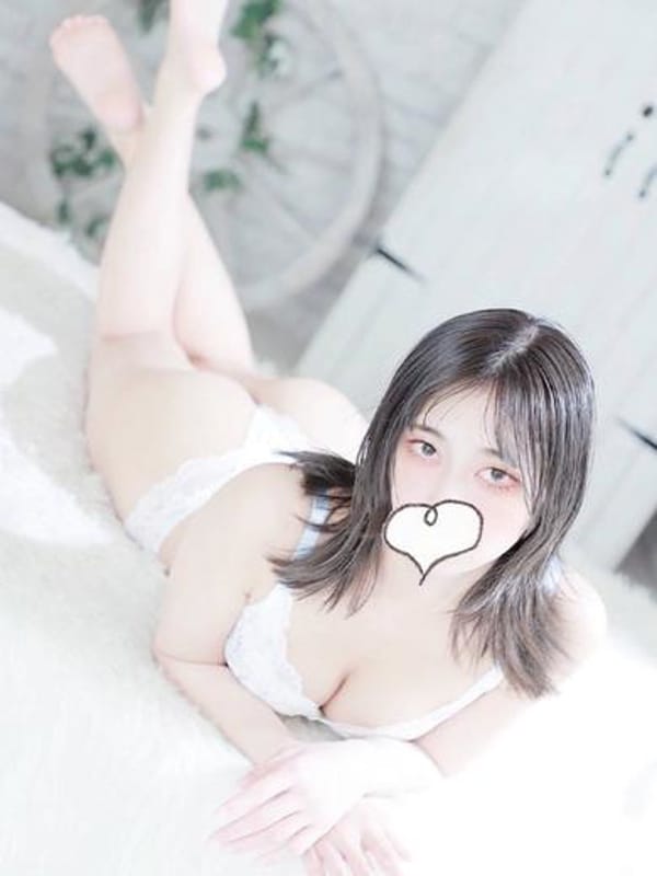 雫 あきな