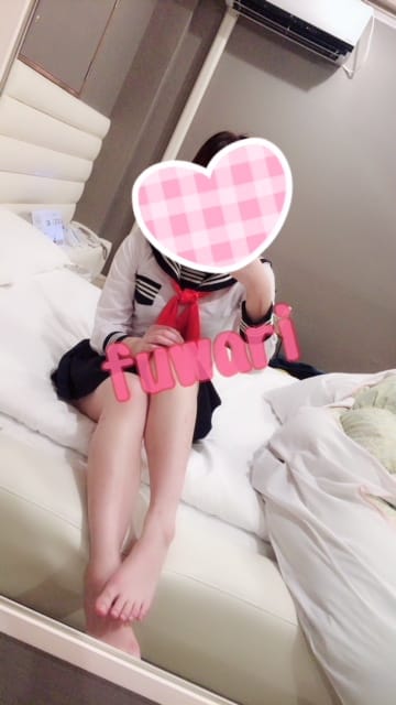 「イチャイチャしたいな〜」04/17(火) 19:03 | ふわりの写メ・風俗動画