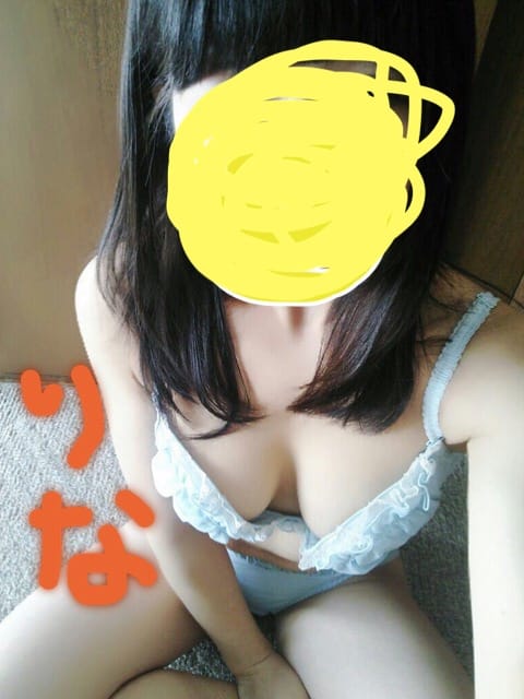 「おやすみ(^_-)-☆」04/25(水) 04:42 | りなの写メ・風俗動画