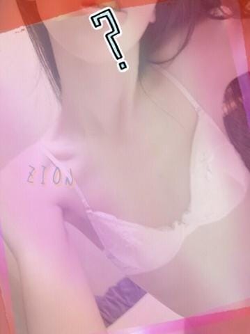 「眼から毛」06/22(金) 08:16 | 松雪の写メ・風俗動画