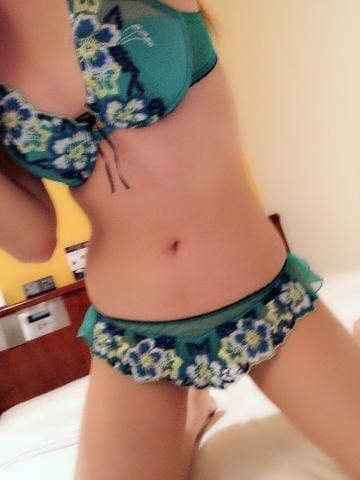 「こんにちわ♡」07/22(日) 23:10 | 新人 さな(さな)の写メ・風俗動画