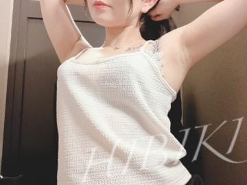 「気持ちよすぎる♡///」10/03(火) 01:49 | ひびきの写メ