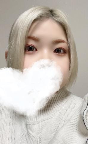 「出勤❣️」12/08(金) 20:23 | ここな　ふんわり色白美巨乳の写メ
