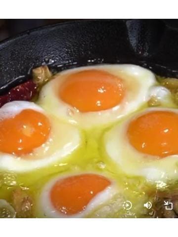 「卵のアヒージョ食べたぃな(　＾ω＾)」02/23(金) 20:20 | あちかの写メ
