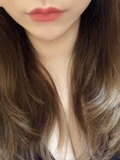 「雨ですね☂️足元悪いけどお会いできる方いないかなぁ♡」03/26(火) 18:52 | まりなの写メ日記