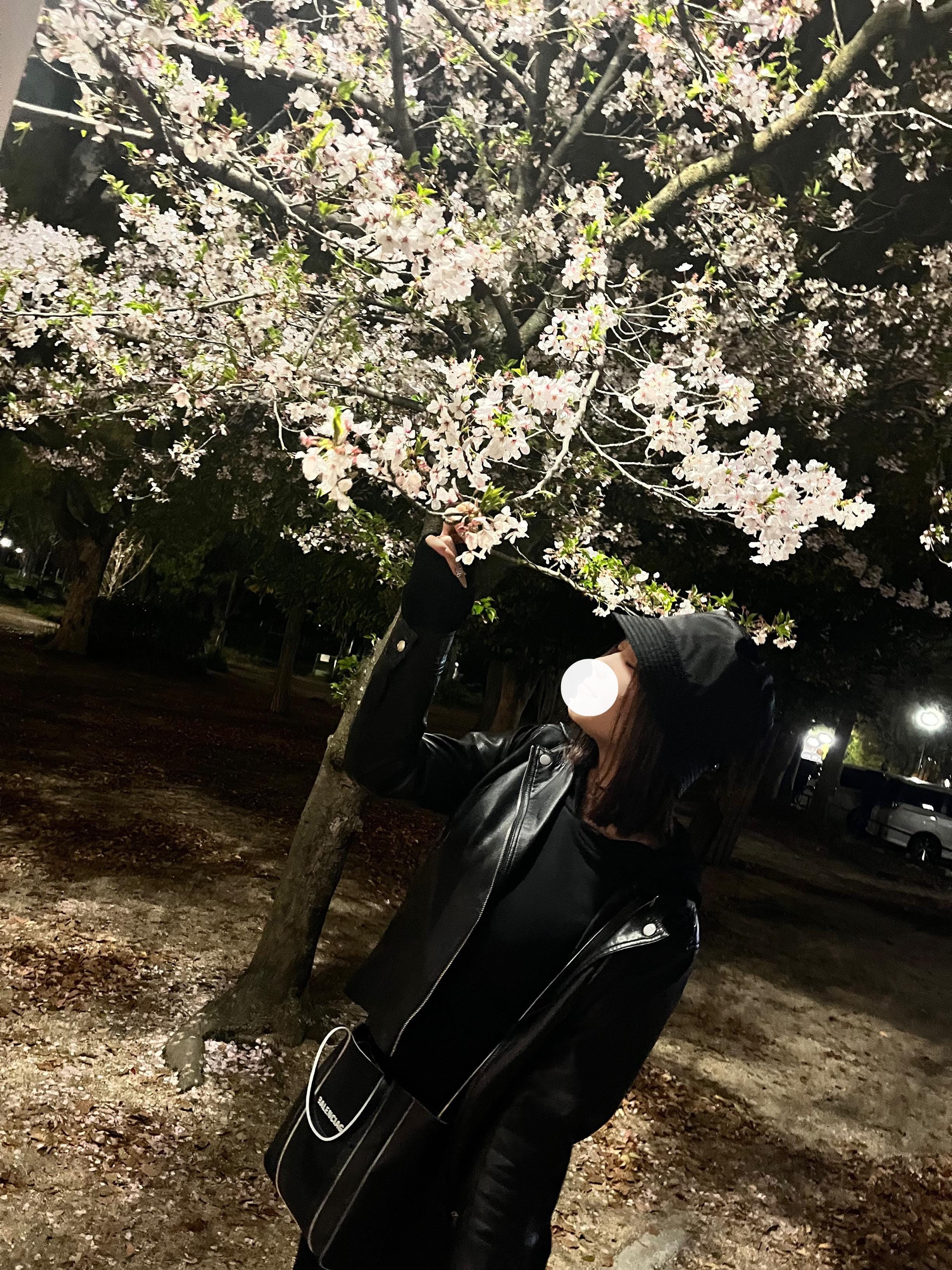 「桜色のち❤︎び」04/11(木) 19:49 | あくびの写メ日記