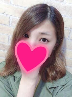 「今日いるよ♪」04/27(土) 14:49 | りのの写メ