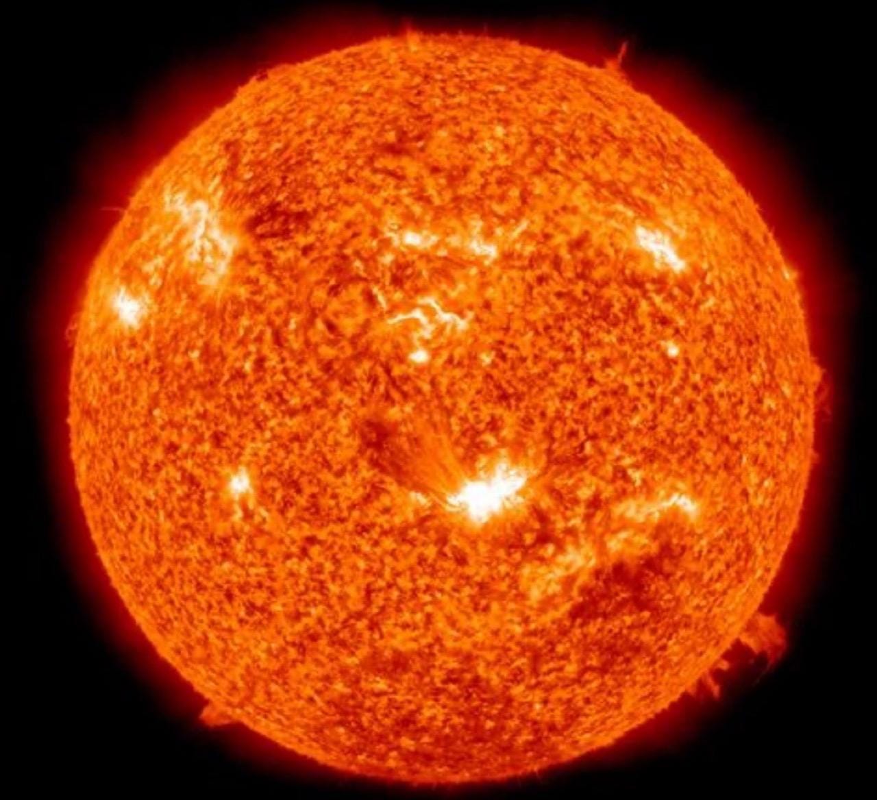 「太陽フレア」05/13(月) 08:53 | のぞみの写メ