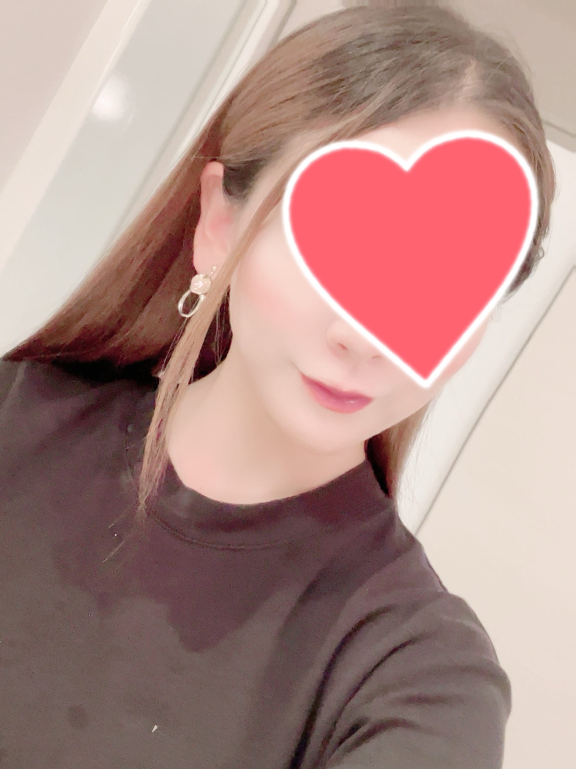 「26日18時ラスト出勤します(*´∀｀*)」06/25(火) 18:43 | 彩音（あやね）の写メ日記