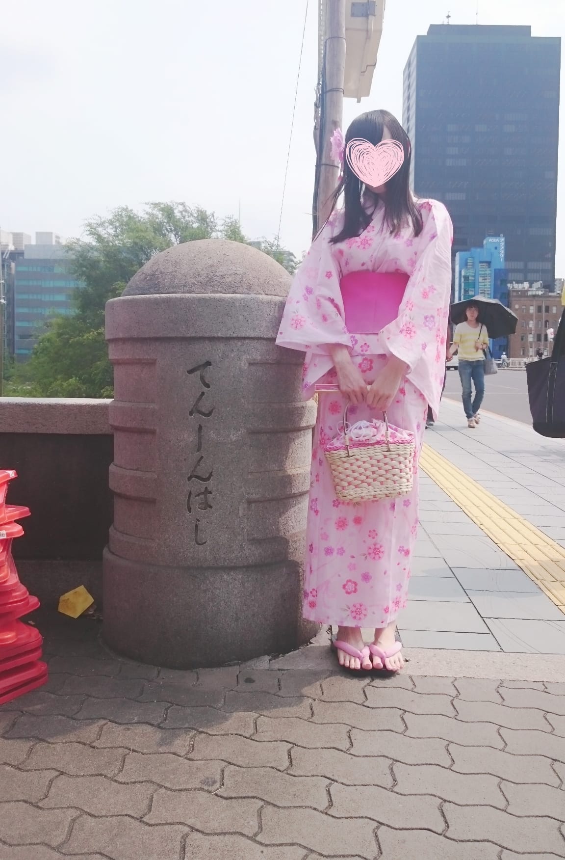 モエ