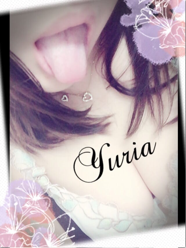 ゆりあ