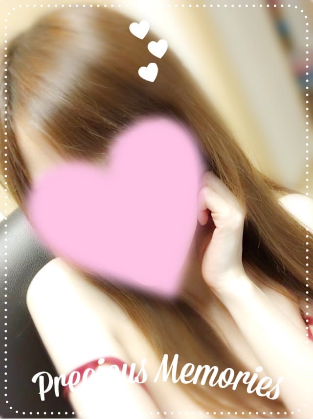 「( ᵕ̤ɜ)ᵕ̤ૢᴗᵕ̤ૢ )あったか♡」10/21(土) 21:39 | ゆなの写メ・風俗動画