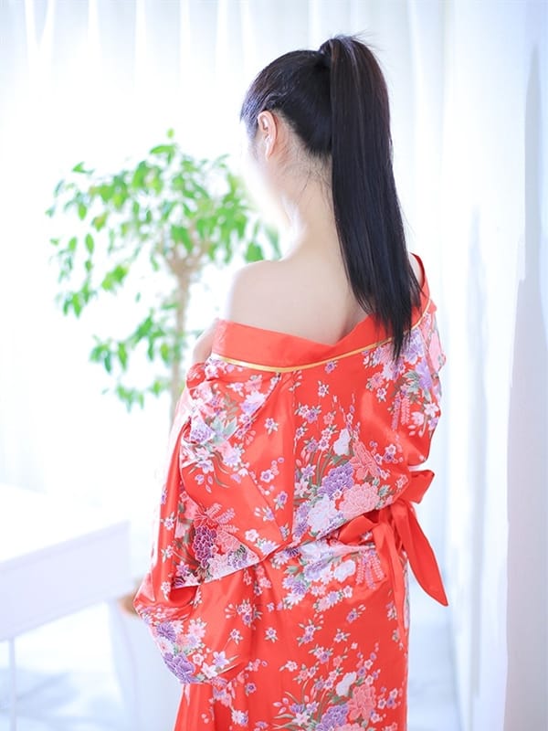 HITOMI 