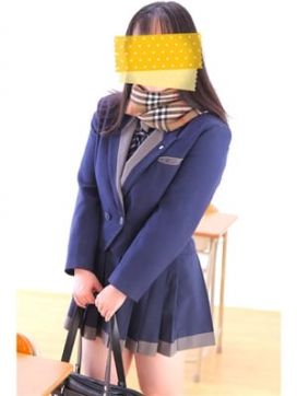 井口れな|制服コーデ（札幌ハレ系）で評判の女の子