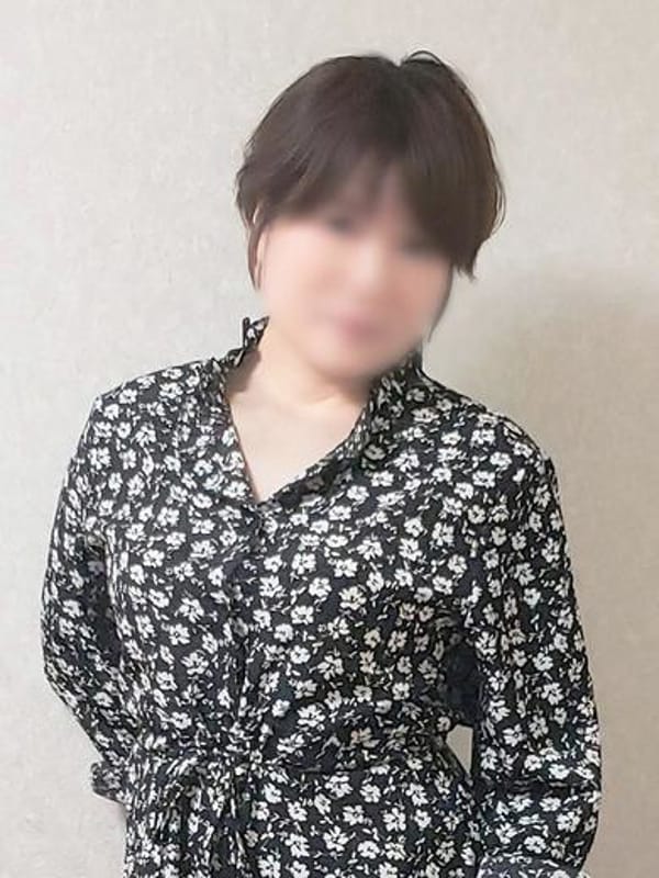山下 なな