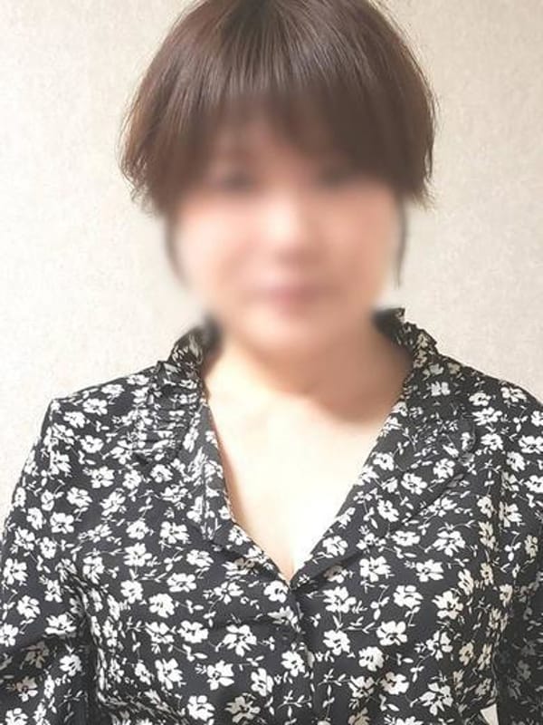 山下 なな