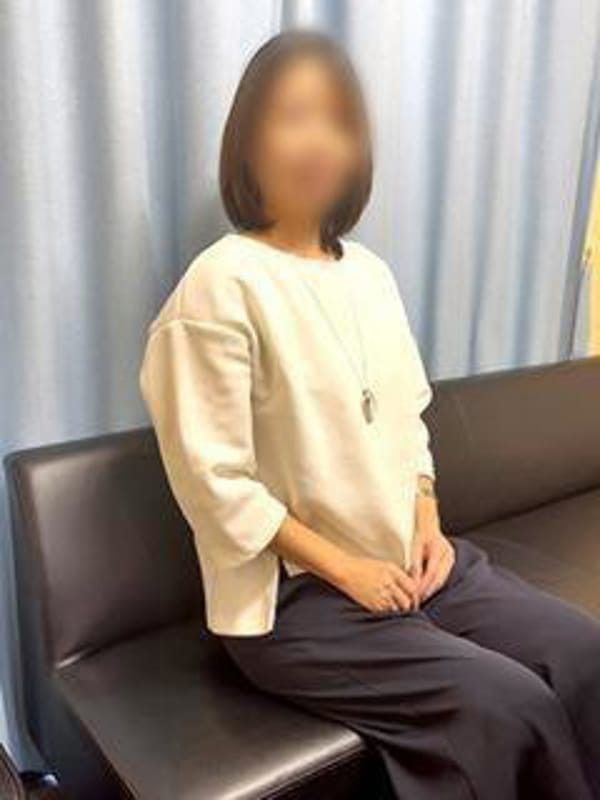 じゅん：恋する奥さん 日本橋店(日本橋・千日前ホテヘル)｜駅ちか！